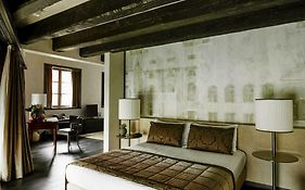 Hyatt Centric Murano Venice 4*